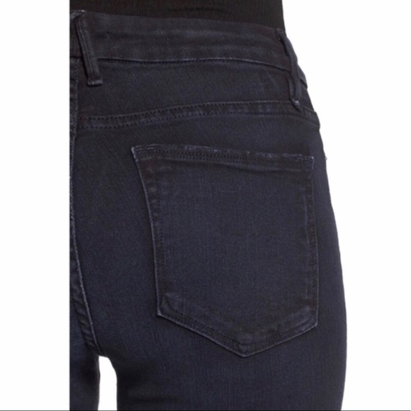 Good American “Good Legs” Distressed Jeans - Picture 3 of 8